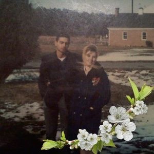 Meet your Posher, Apryl